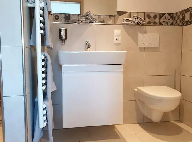 Beim Hooch. Egon דירה *